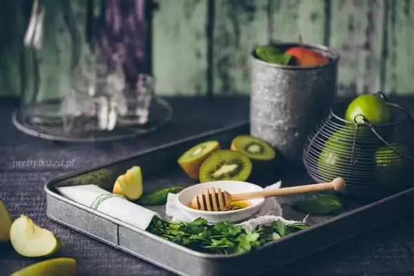 旅游美食图片现实：轻松拍出令人垂涎的旅行美食照片，让每一次旅行都充满美味回忆