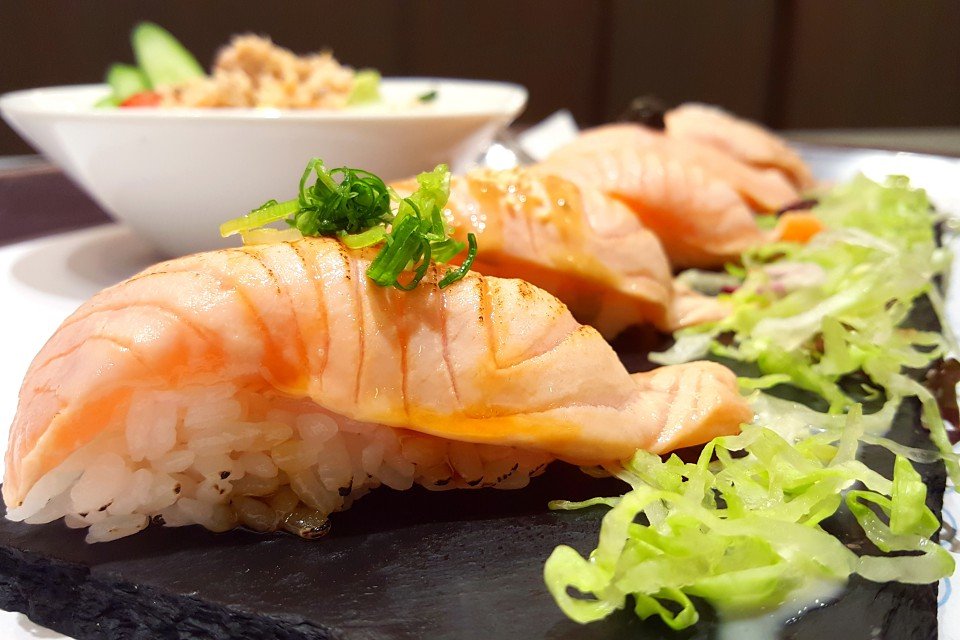 旅游美食图片现实：轻松拍出令人垂涎的旅行美食照片，让每一次旅行都充满美味回忆