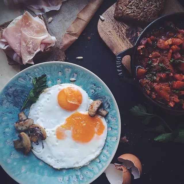 旅游美食图片现实：轻松拍出令人垂涎的旅行美食照片，让每一次旅行都充满美味回忆