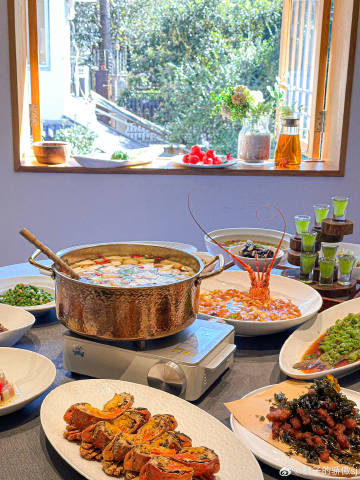 杭州美食攻略必去的地方：烟火人间里的味觉记忆与诗意餐桌