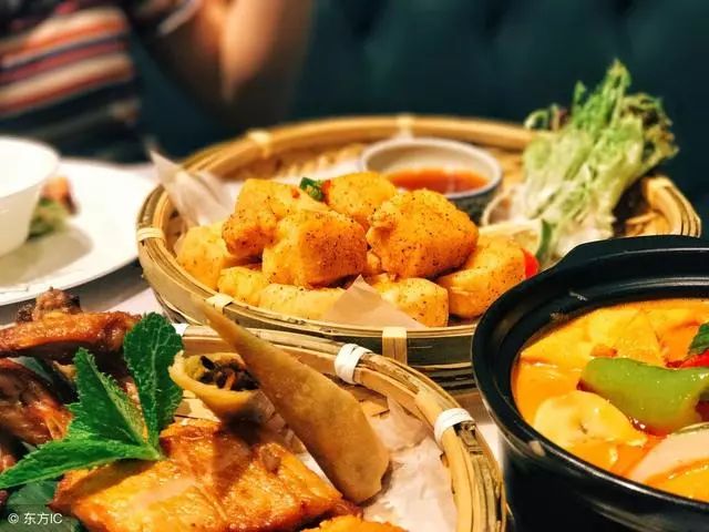 旅游景点美食图片：如何用诱人照片激发旅行欲望并找到最佳美食