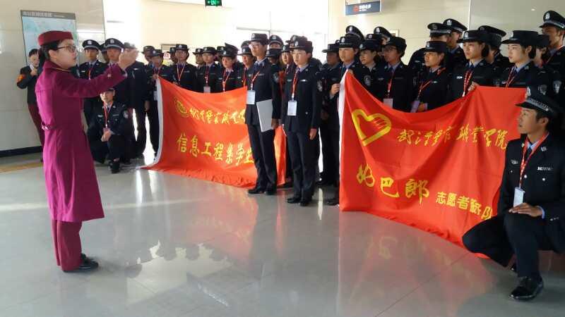 武汉美食攻略一日游：轻松尝遍地道小吃，避开排队烦恼