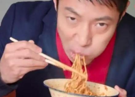 武汉必吃十大美食：从热干面到鸭脖，带你轻松尝遍地道美味