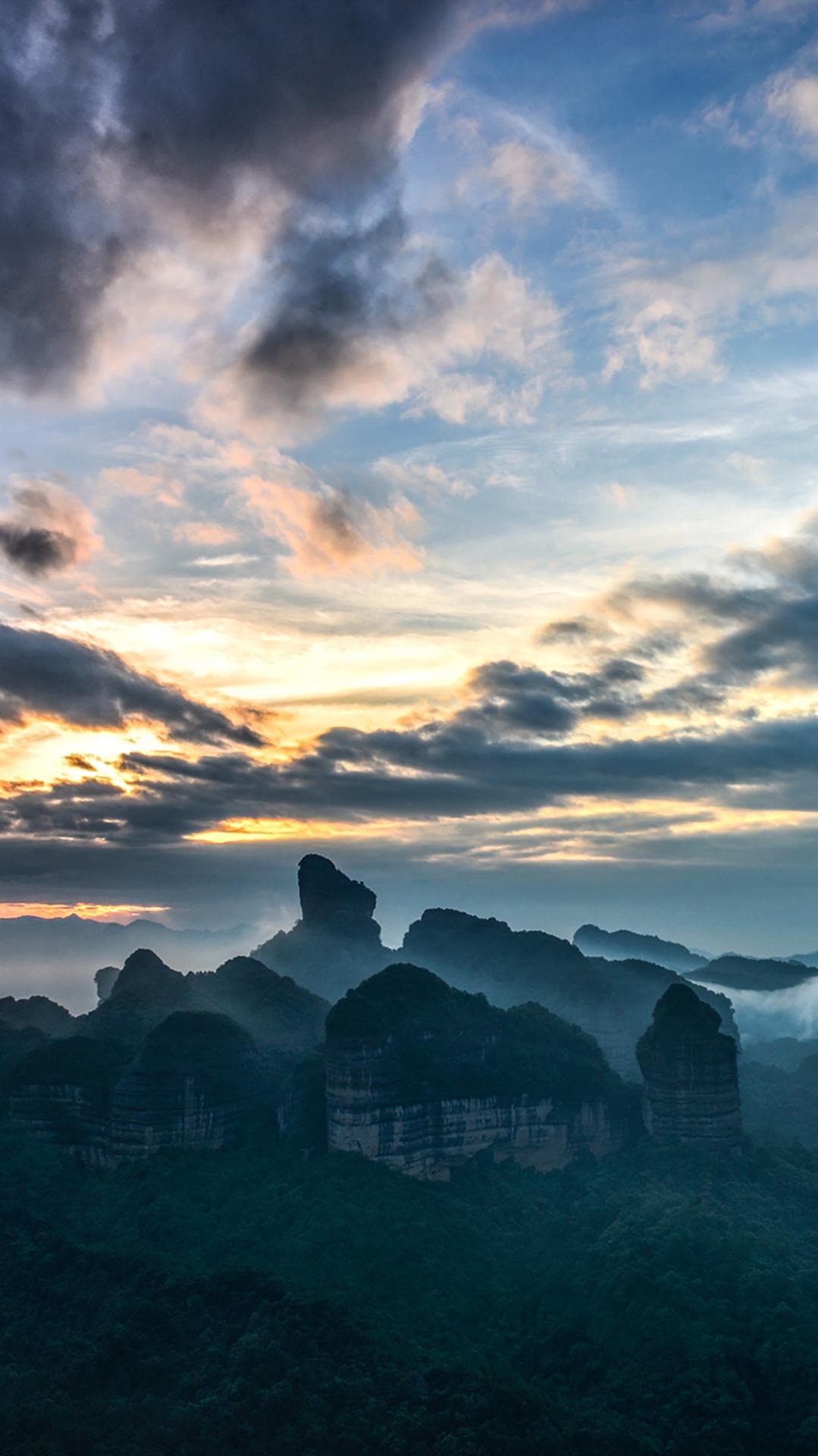 旅游美景画的图片大全：高清壁纸下载与绘画教程，轻松打造视觉盛宴