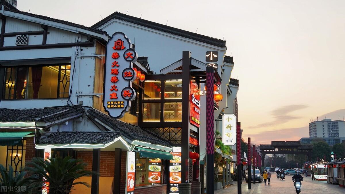 杭州美食街终极攻略：解锁河坊街、高银街等必吃小吃与地道路线，轻松避坑享美味